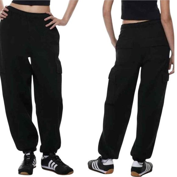 TNA | Women’s Black Cozy Fleece Cargo Jogger Sweatpants Size Large - Picture 1 of 9